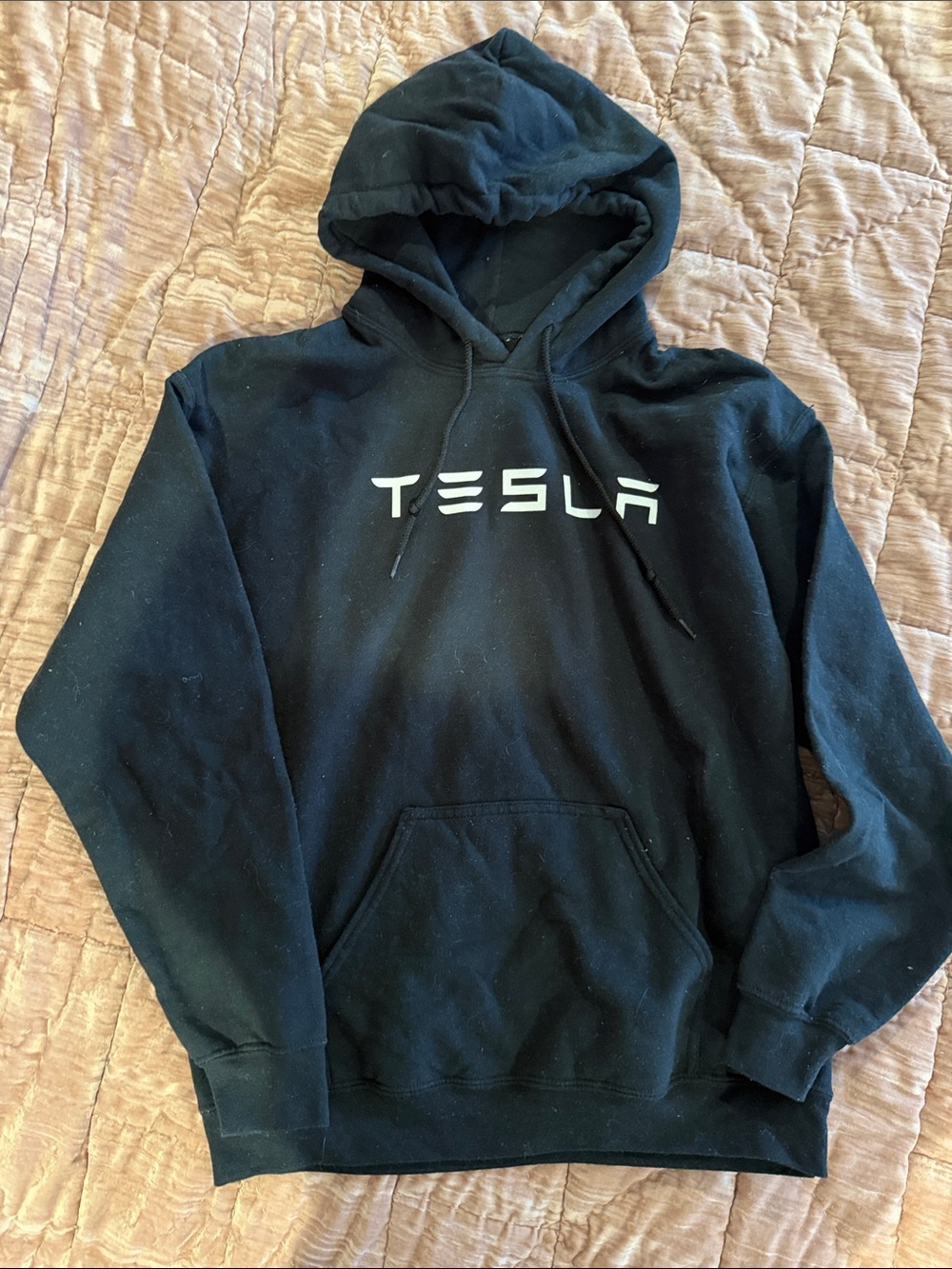 Tesla Black Hoodie with Logo Print m